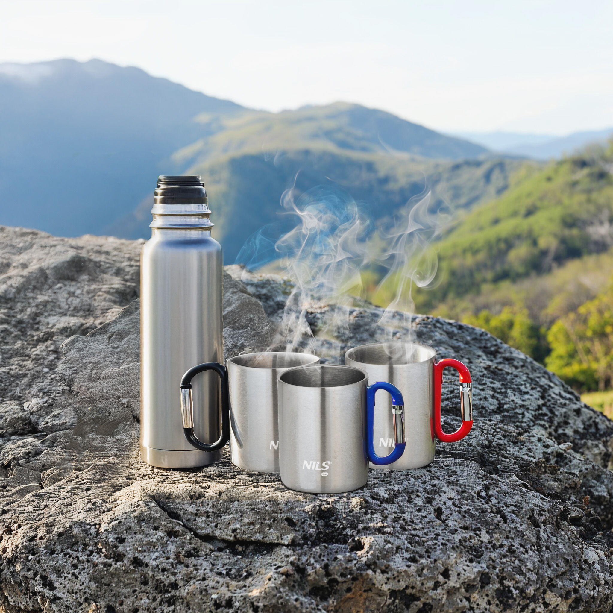 Kempingový hrnek NILS Camp NC17110 s karabinou 300ml modrý