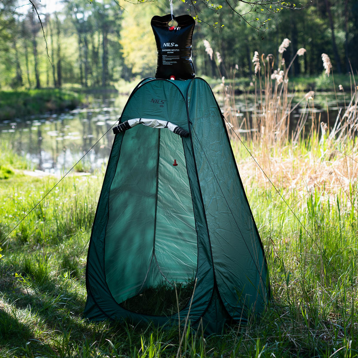 Kempingová solární sprcha NILS Camp NC1711 20L